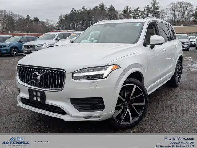 2021 Volvo XC90 Momentum AWD photo
