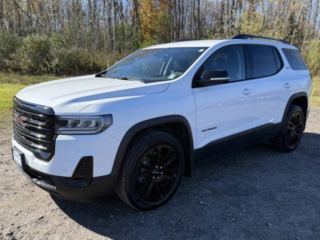 2023 GMC  SLE AWD photo