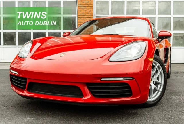 2017 Porsche Cayman  RWD photo