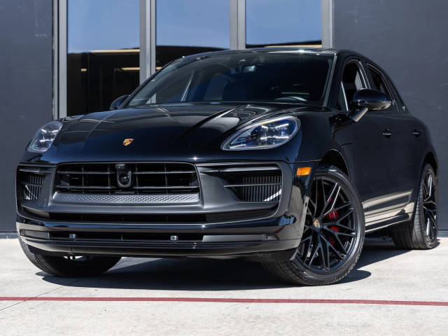 2023 Porsche Macan GTS AWD photo