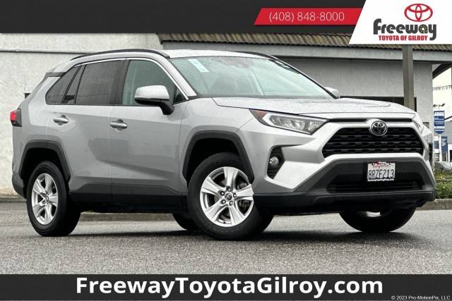 2021 Toyota RAV4 XLE FWD photo