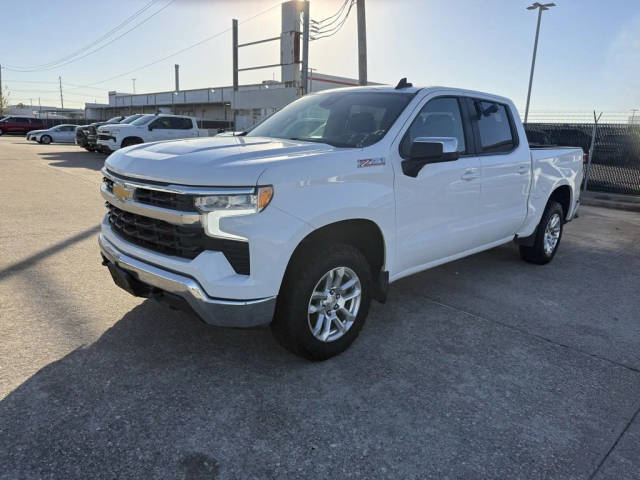 2022 Chevrolet Silverado 1500 LT 4WD photo