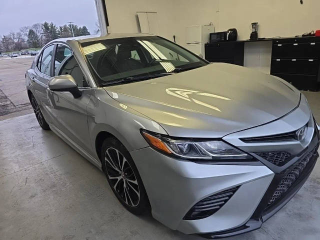 2018 Toyota Camry SE FWD photo