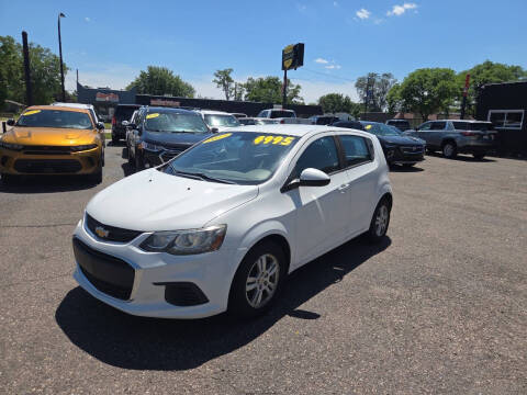 2017 Chevrolet Sonic LT FWD photo