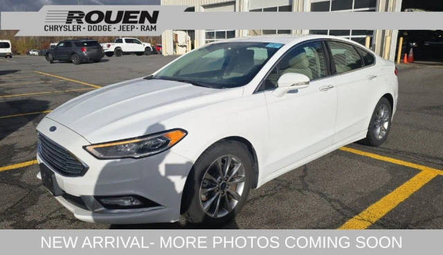 2017 Ford Fusion SE FWD photo