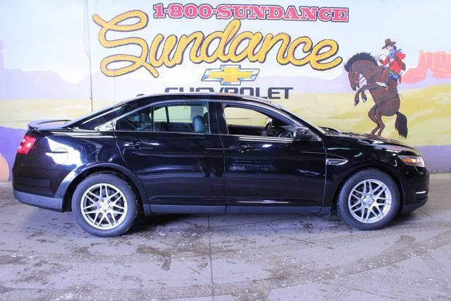 2016 Ford Taurus Limited AWD photo