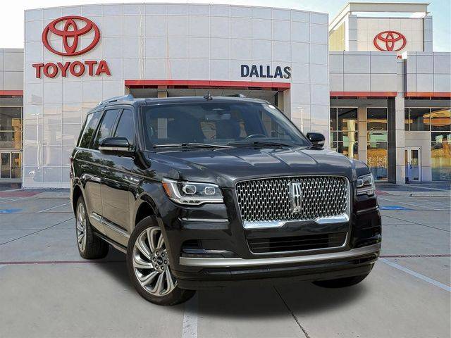 2023 Lincoln Navigator Reserve 4WD photo
