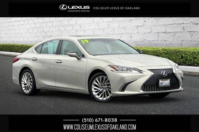 2019 Lexus ES ES 300h Luxury FWD photo