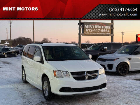 2016 Dodge Grand Caravan SXT FWD photo