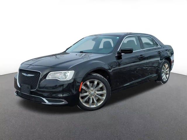 2018 Chrysler 300 Touring L AWD photo