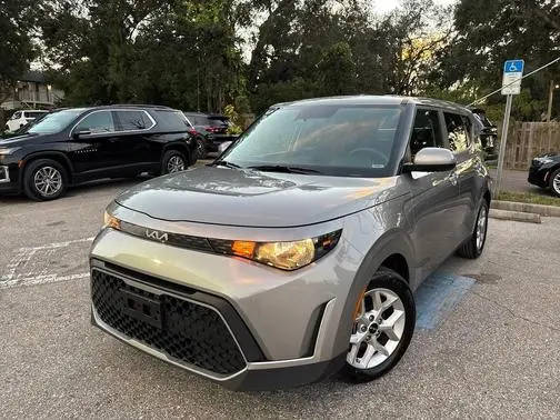 2023 Kia Soul LX FWD photo