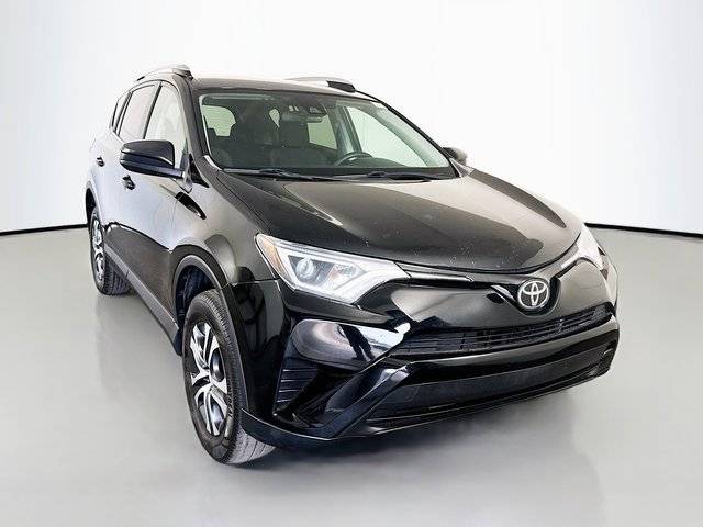 2017 Toyota RAV4 LE FWD photo