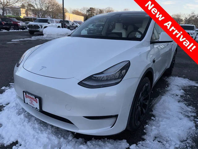 2022 Tesla Model Y Long Range AWD photo