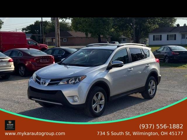 2015 Toyota RAV4 XLE FWD photo