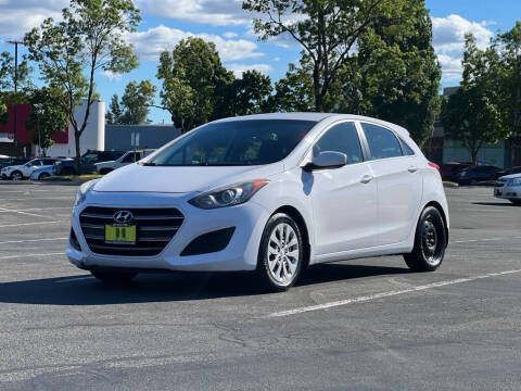 2016 Hyundai Elantra GT FWD photo