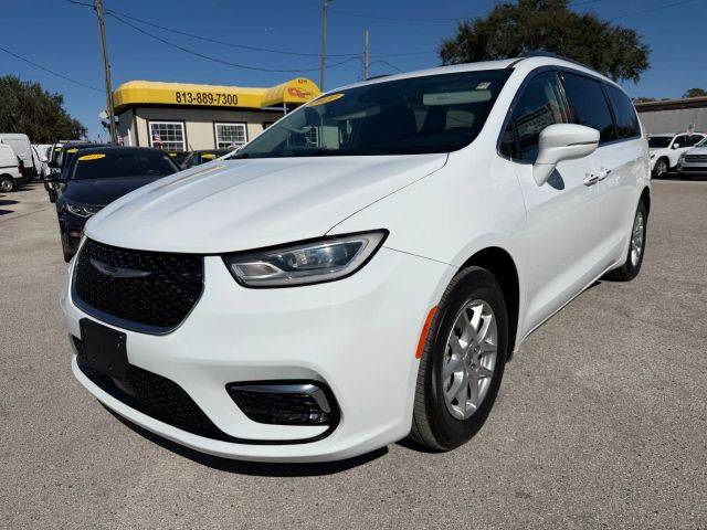 2021 Chrysler Pacifica Minivan Touring L FWD photo