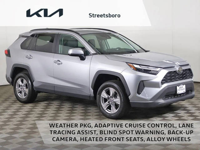 2023 Toyota RAV4 XLE AWD photo