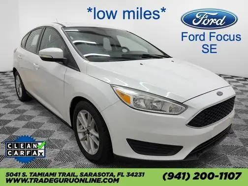 2015 Ford Focus SE FWD photo