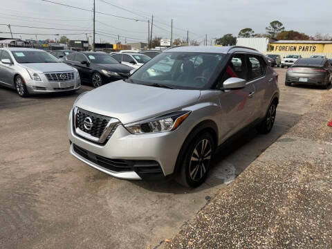 2020 Nissan Kicks SV FWD photo