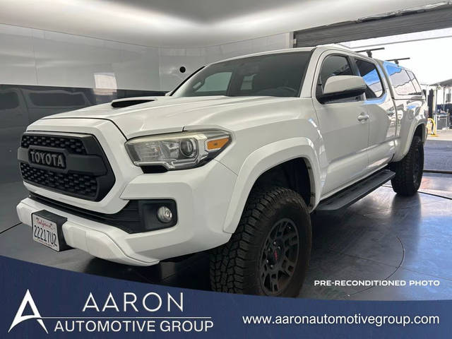 2017 Toyota Tacoma TRD Sport 4WD photo