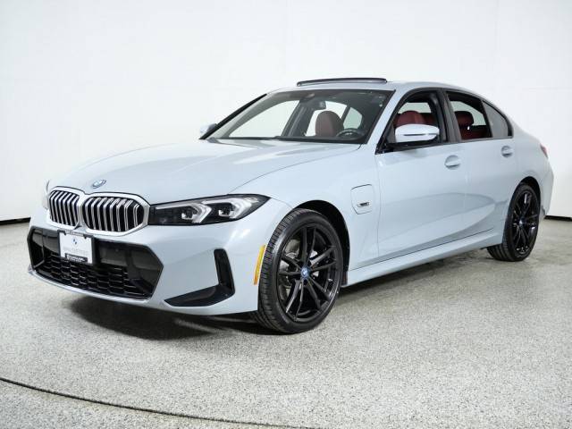 2023 BMW 3 Series 330e xDrive AWD photo