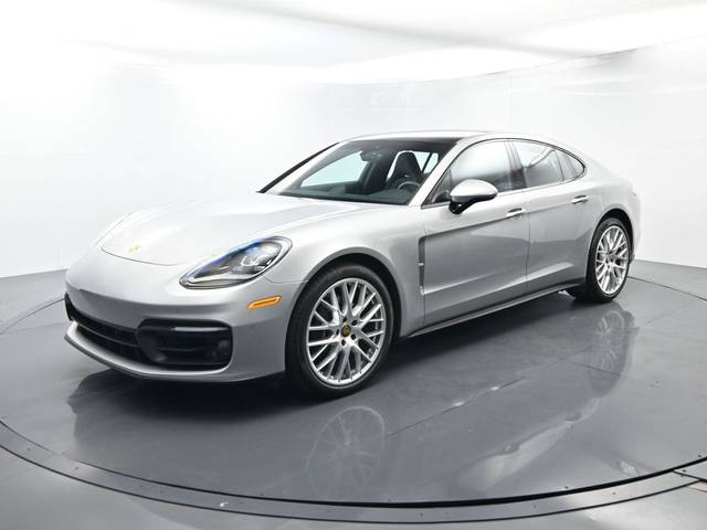 2023 Porsche Panamera 4 Platinum Edition AWD photo