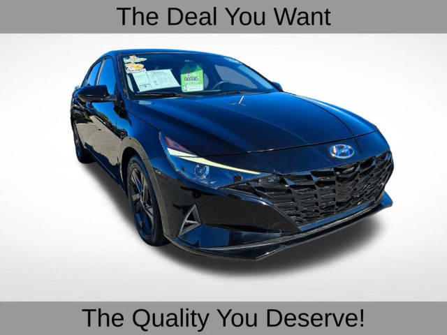 2022 Hyundai Elantra SEL FWD photo