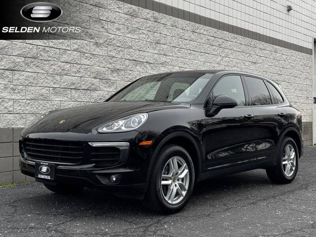 2016 Porsche Cayenne  AWD photo