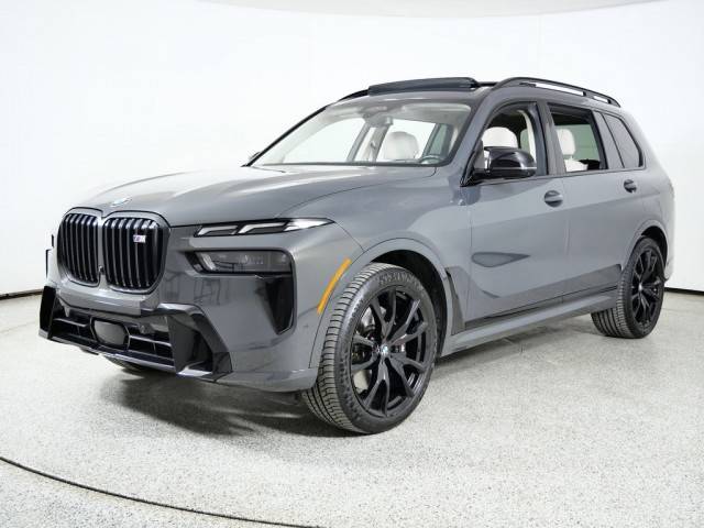 2023 BMW X7 M60i AWD photo