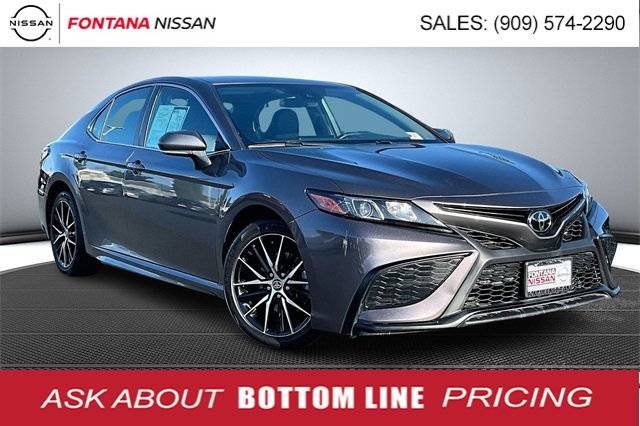 2022 Toyota Camry SE FWD photo