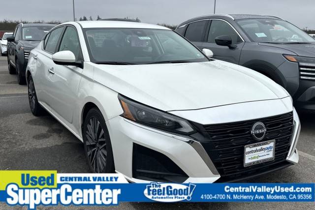 2023 Nissan Altima 2.5 SV FWD photo