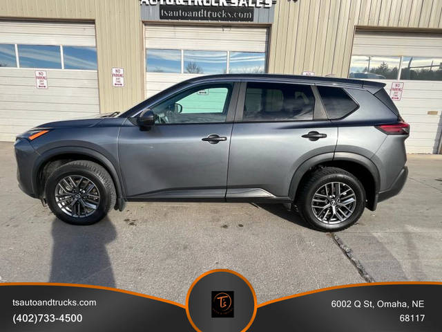 2022 Nissan  S AWD photo