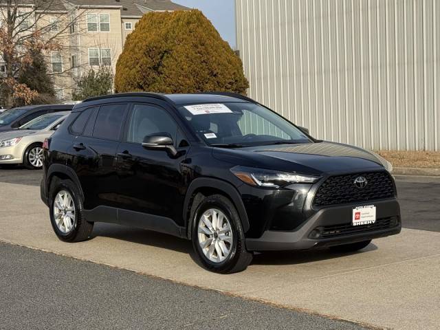 2023 Toyota Corolla Cross LE FWD photo