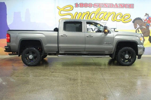 2017 GMC Sierra 2500HD SLE 4WD photo
