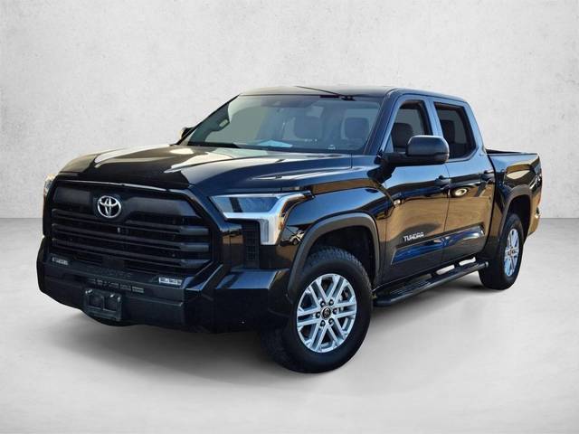 2022 Toyota Tundra SR5 4WD photo
