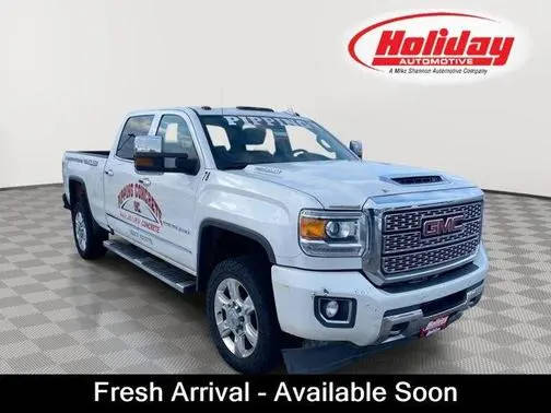 2019 GMC Sierra 2500HD Denali 4WD photo