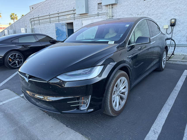 2020 Tesla Model X Long Range AWD photo