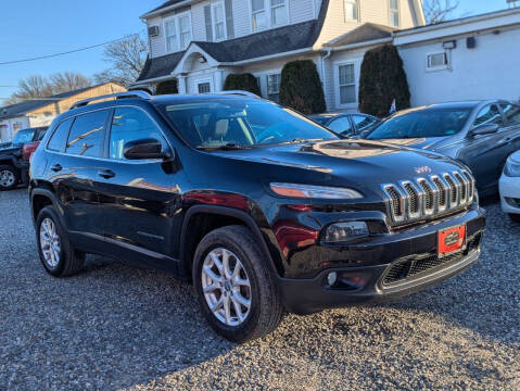 2016 Jeep Cherokee Latitude 4WD photo