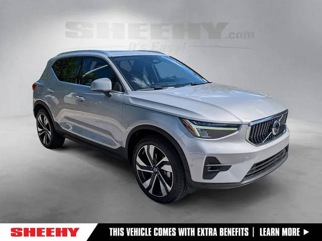 2023 Volvo XC40 Ultimate Bright Theme AWD photo