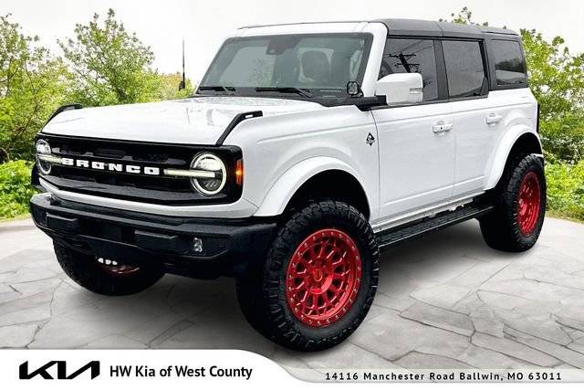 2022 Ford Bronco 4 Door Outer Banks 4WD photo