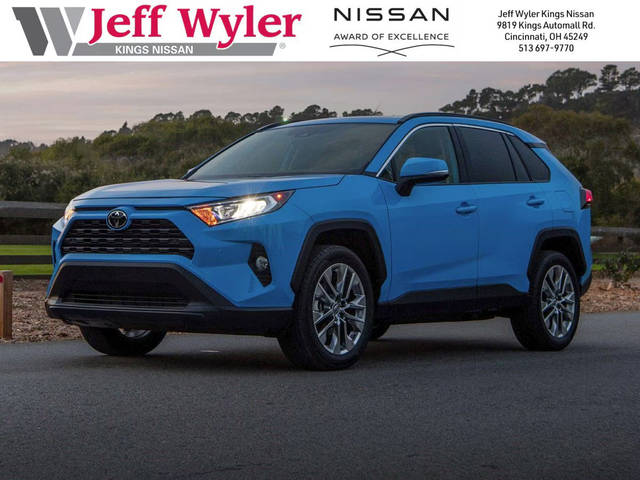 2019 Toyota RAV4 LE AWD photo