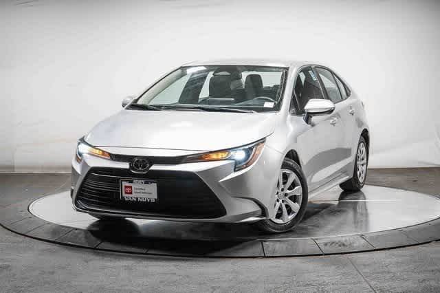 2023 Toyota Corolla LE FWD photo
