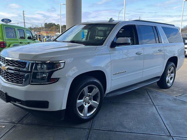 2016 Chevrolet Suburban LT RWD photo