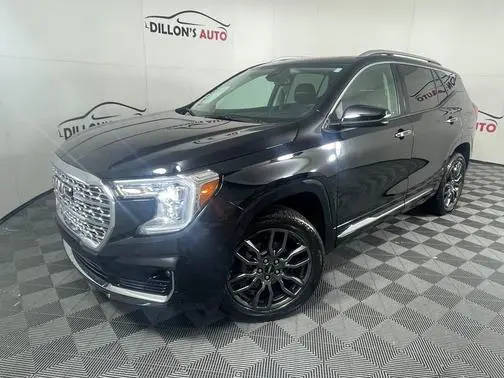 2023 GMC Terrain Denali AWD photo