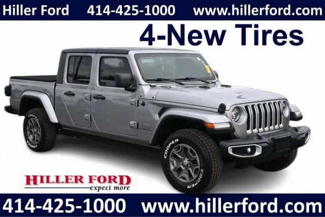 2020 Jeep Gladiator Overland 4WD photo