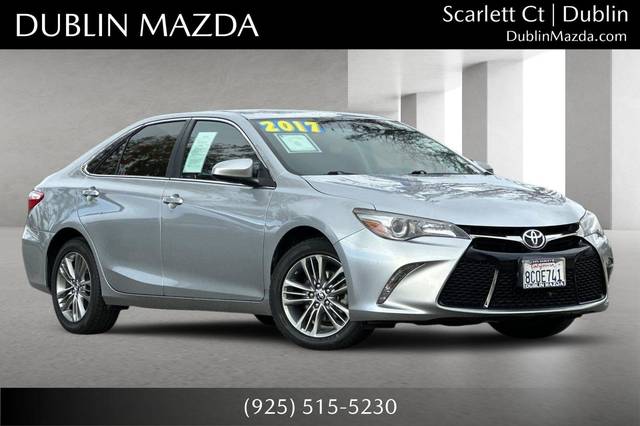 2017 Toyota Camry  FWD photo