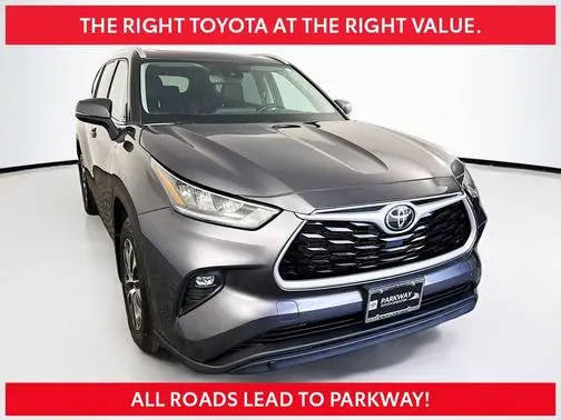 2022 Toyota Highlander XLE AWD photo