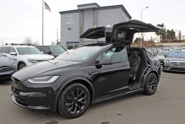 2023 Tesla Model X Plaid AWD photo