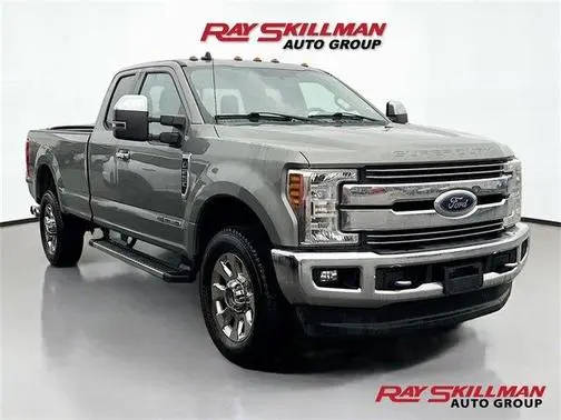 2019 Ford F-250 Super Duty LARIAT 4WD photo