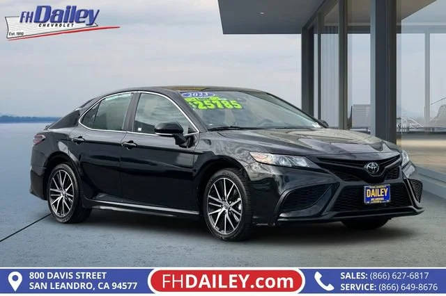 2023 Toyota Camry SE FWD photo